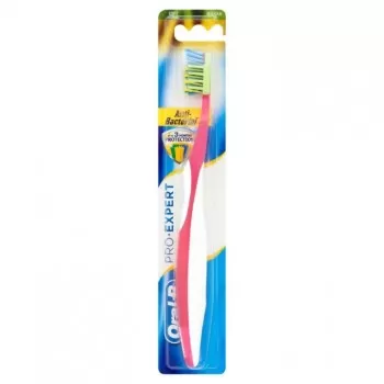 Oral-B četkica Expert Soft