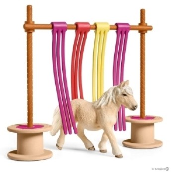 Schleich poni savladava sve prepreke 42484